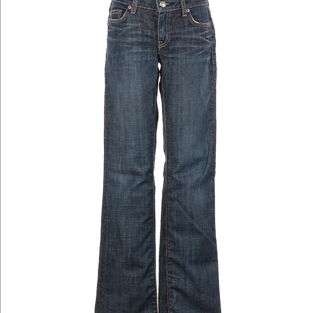 Martin + Osa Wide Cuff Jeans. 👖 💙